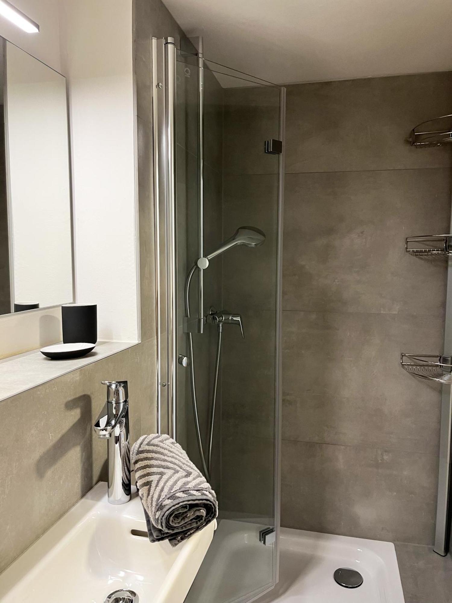 Kolberg Studio - Moderne Ferienwohnung In Бопард Екстериор снимка